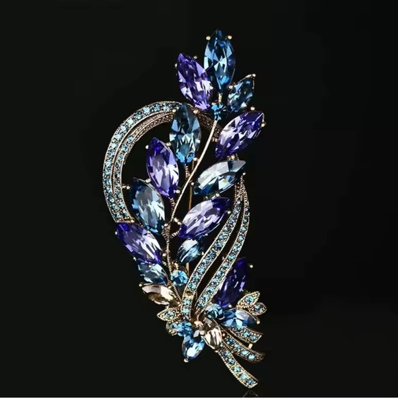 Dazzling Sapphire & Amethyst Brooch - Picture 1 of 4